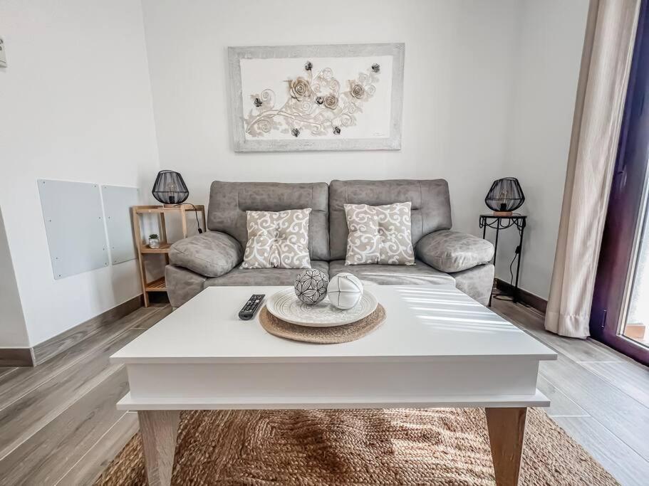 Modern 2 Bed Apartment With Pool In ฟรีฮิเลียนา ภายนอก รูปภาพ