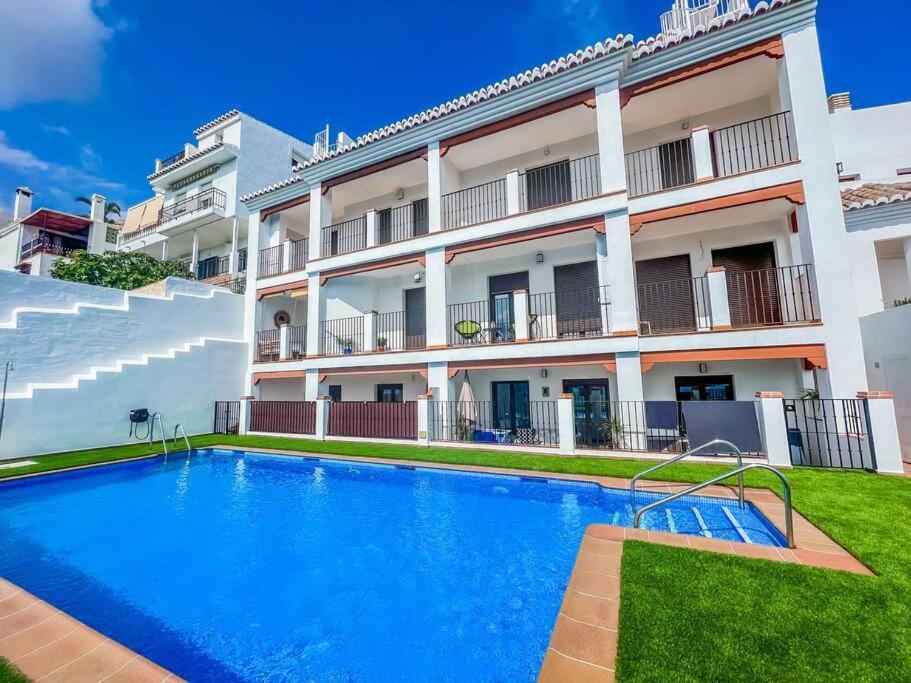 Modern 2 Bed Apartment With Pool In ฟรีฮิเลียนา ภายนอก รูปภาพ