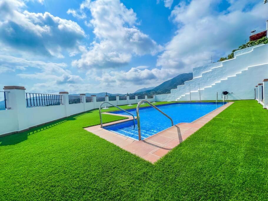 Modern 2 Bed Apartment With Pool In ฟรีฮิเลียนา ภายนอก รูปภาพ