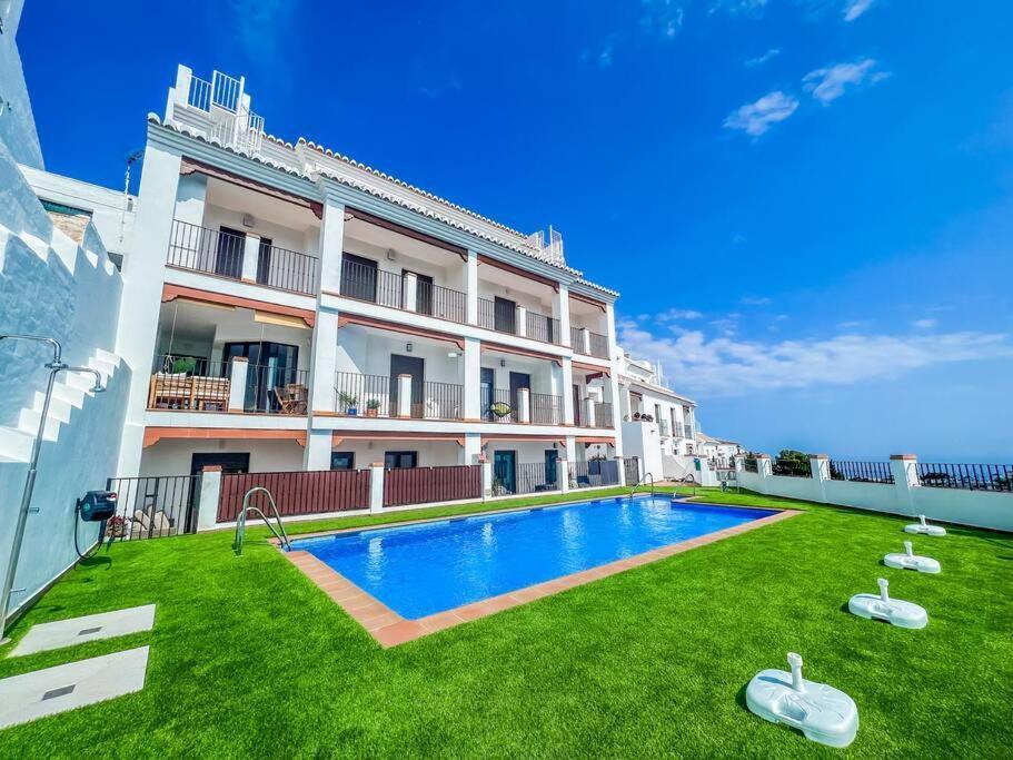 Modern 2 Bed Apartment With Pool In ฟรีฮิเลียนา ภายนอก รูปภาพ
