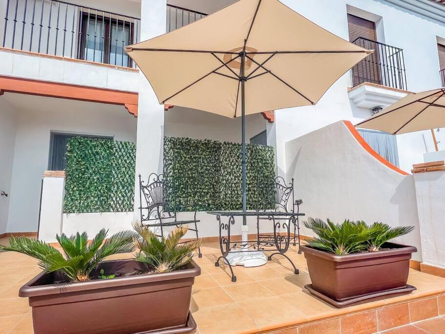 Modern 2 Bed Apartment With Pool In ฟรีฮิเลียนา ภายนอก รูปภาพ