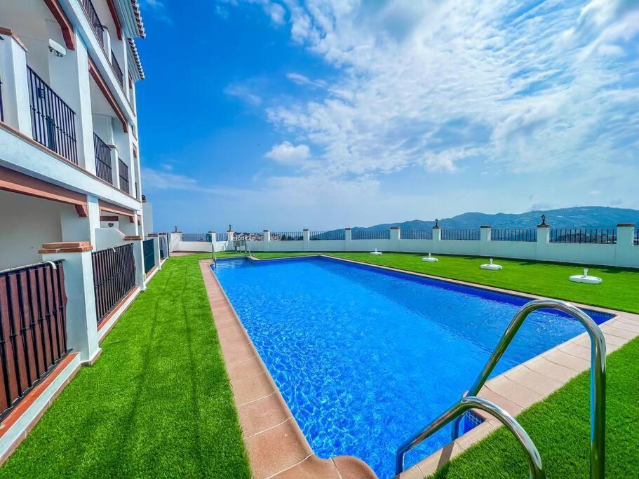 Modern 2 Bed Apartment With Pool In ฟรีฮิเลียนา ภายนอก รูปภาพ